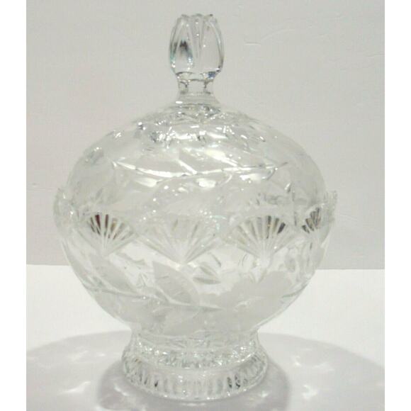 VTG Crystal CANDY DISH Box + Lid Rests Inside Fan Scalloped Edges Rose Cut Glass - Picture 6 of 6